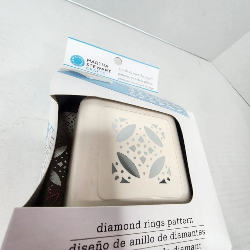 Martha Stewart Craft Punch All Over The Page Diamond Ring Pattern Scrapbooking